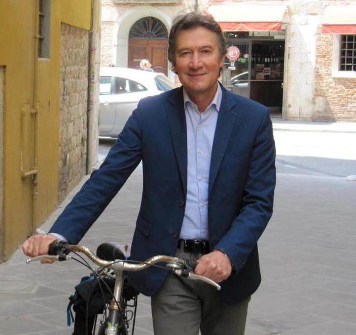 Il cardiologo Marco Rossi parla de “I medici di Molière” 