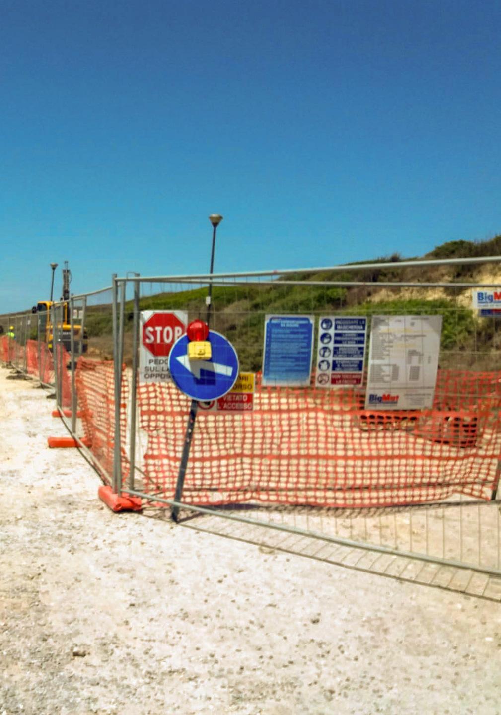 San Giovanni di Sinis lavori a singhiozzo per la rete fognaria 