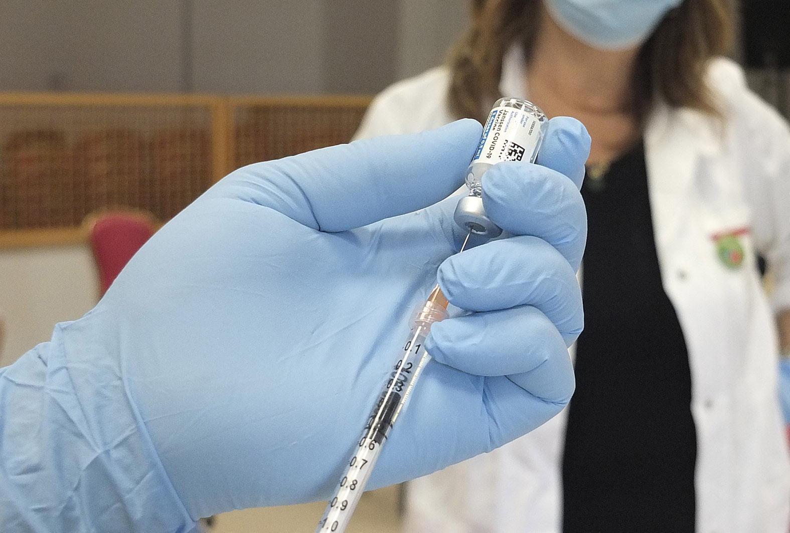 Vaccini in Toscana, è la settimana degli under 30: il calendario delle prenotazioni 