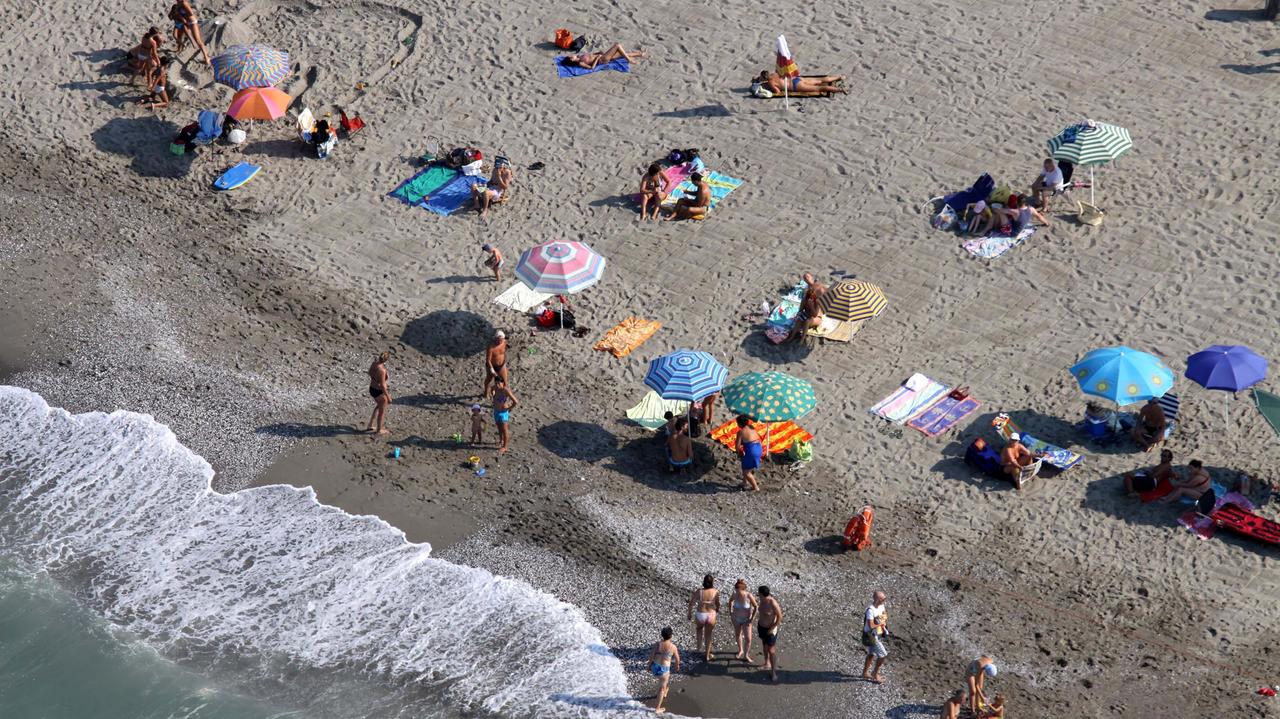Bonus vacanze, in ferie con lo sconto: chi può richiederlo e l'elenco di tutte le strutture che lo accettano in Toscana