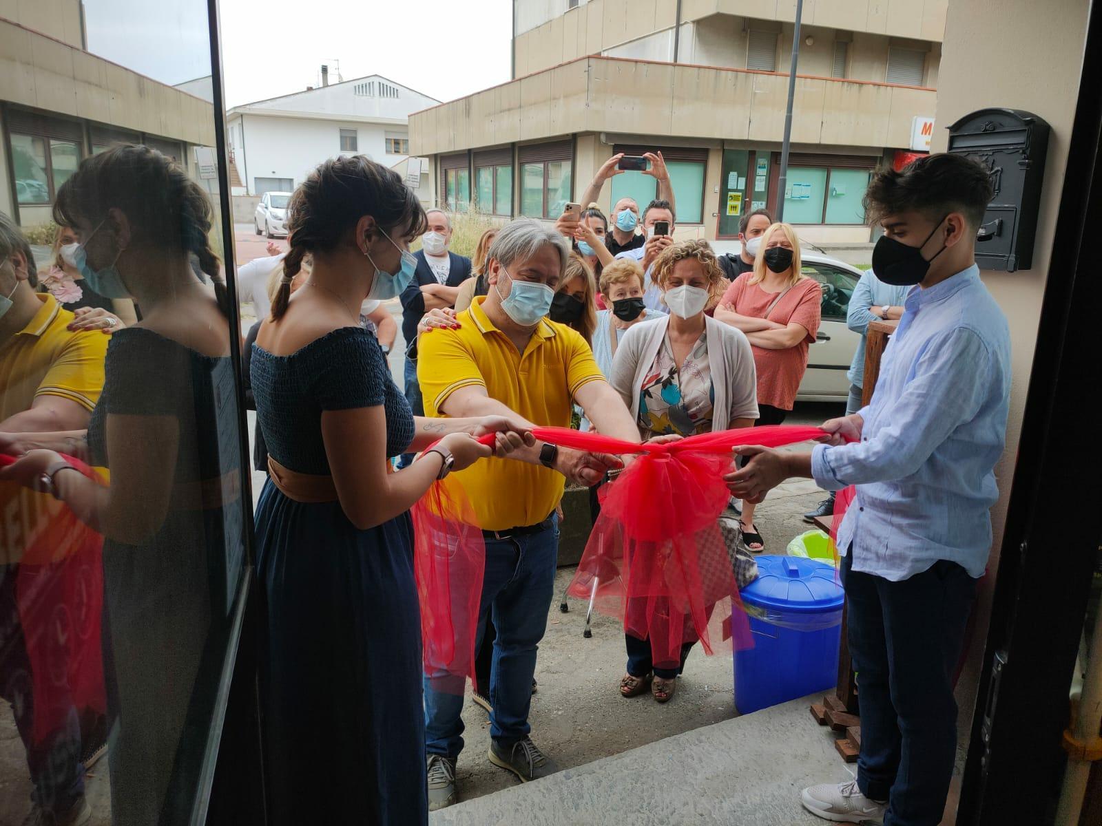 Capannoli, la storica ferramenta rinasce grazie a Simone: «Segnale di ripartenza» 