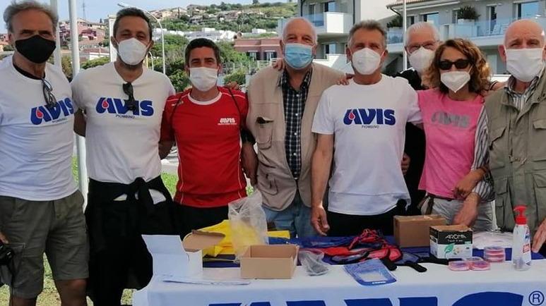 Ambiente liberato da sacchi di sporcizia grazie al Gruppo Podisti Piombino Avis