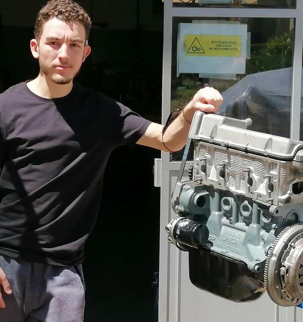 E per il genio dei motori classificatosi secondo arriva anche il premio