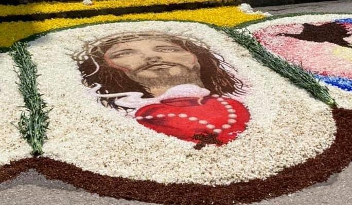 Spettacolo infiorate per il Corpus Domini