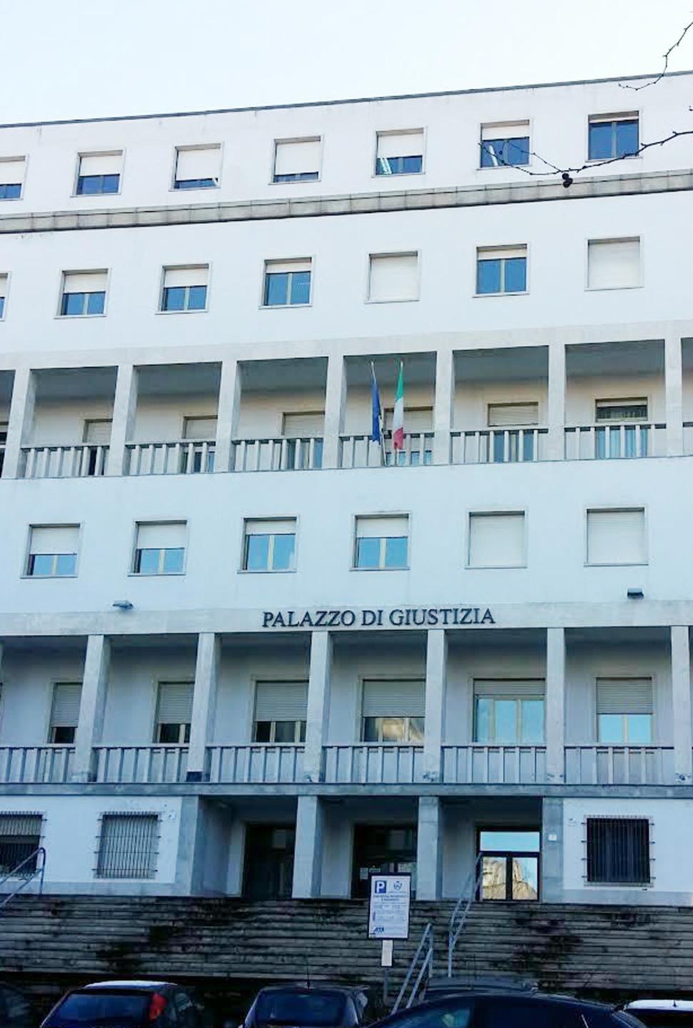 Nessun controllo sulla droga: imputato assolto