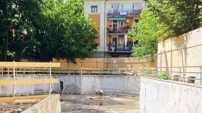 Il pasticcio del 50% delle mura portanti, i dubbi della procura di Ferrara sulla demolizione