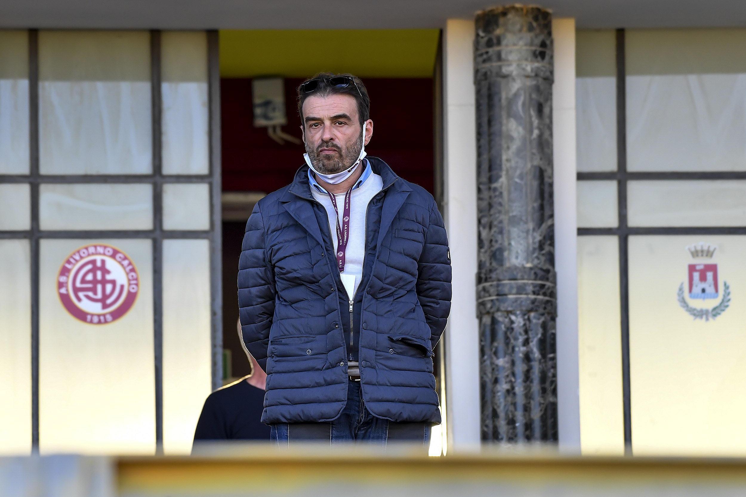 Il presidente del Livorno: «Salvetti ci dia lo stadio o non iscrivo la squadra al campionato» 