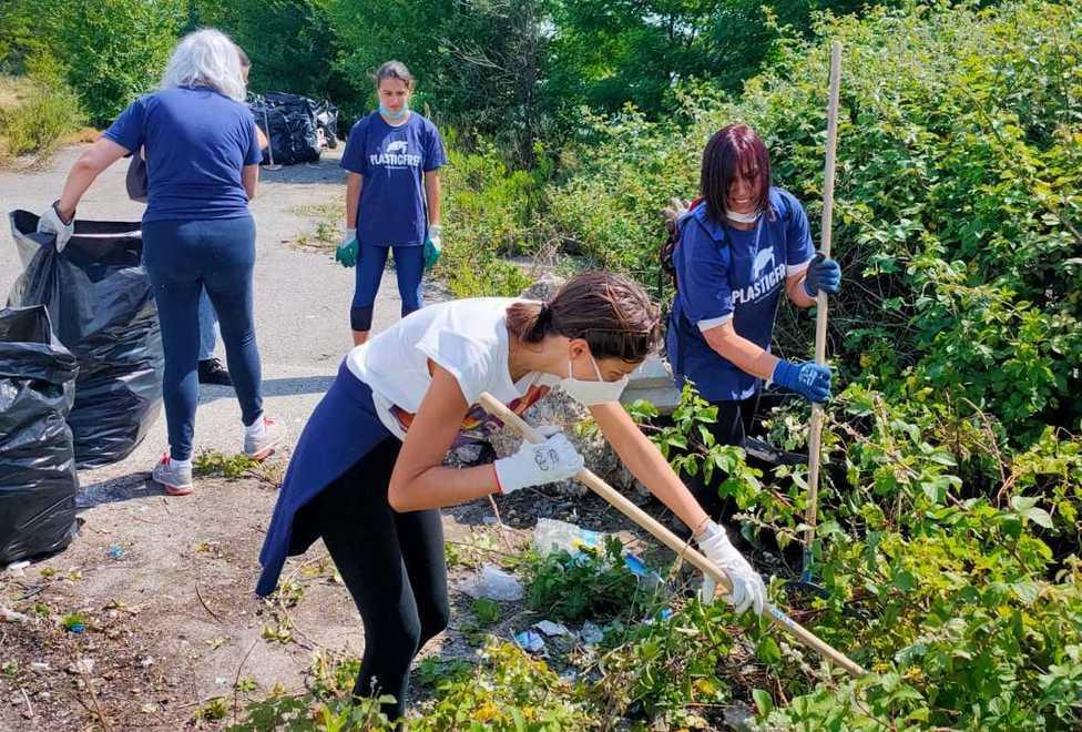 Un esercito di 40 volontari per liberare strade e boschi di Castelfranco  