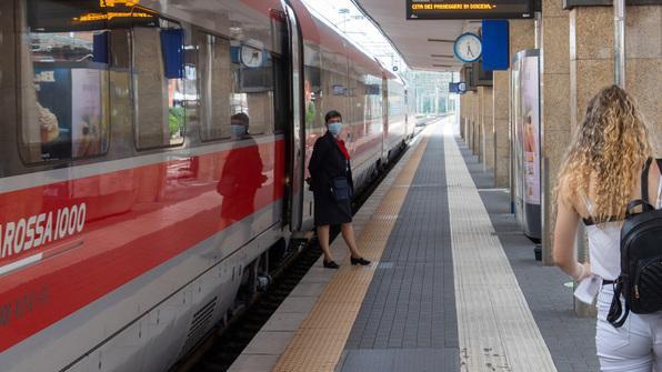 Treni, la Regione chiede: «Più fermate a Ferrara»