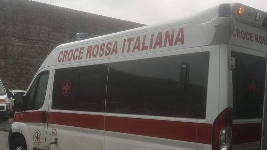 Un'ambulanza della Croce rossa italiana (foto d'archivio)