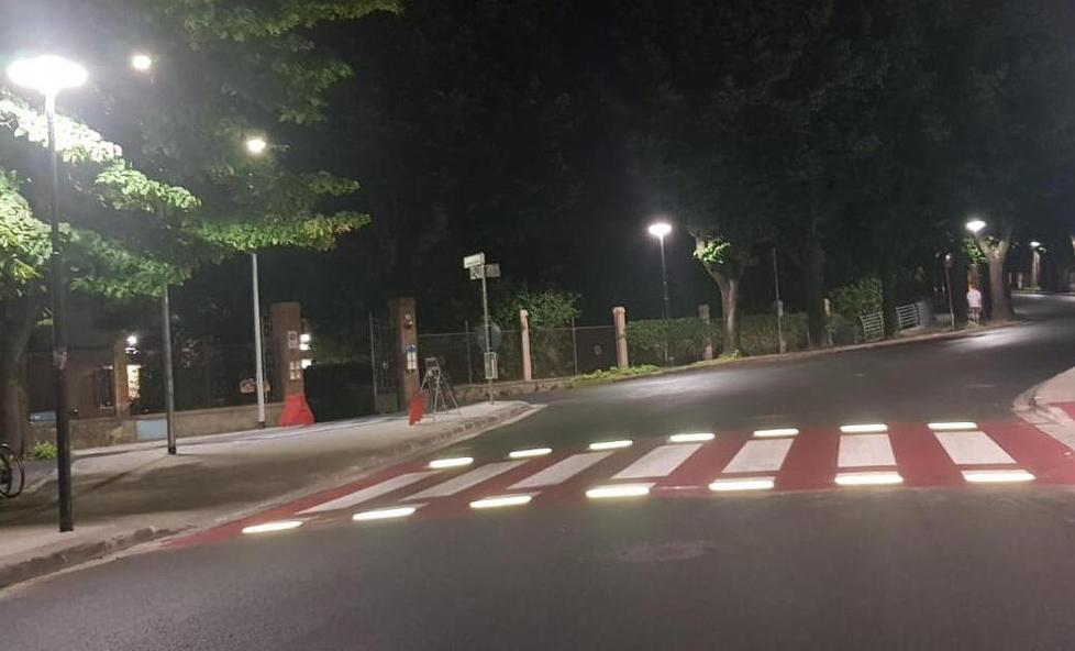In via dell’Aeroporto luci a led nell’asfalto per l’attraversamento 