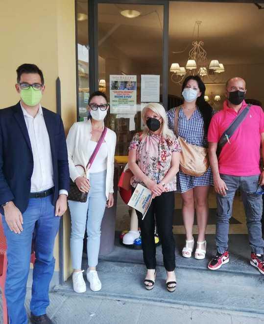Quattro locali solidali con il panificio bruciato
