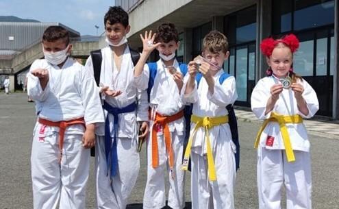 Agli Italiani di karate brillano le cinture della reggiana Nakayama 