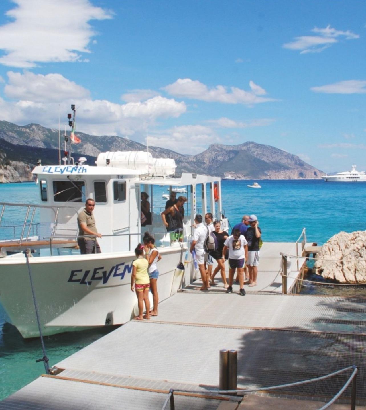 Cala Luna un “corridoio” in attesa del nuovo pontile 