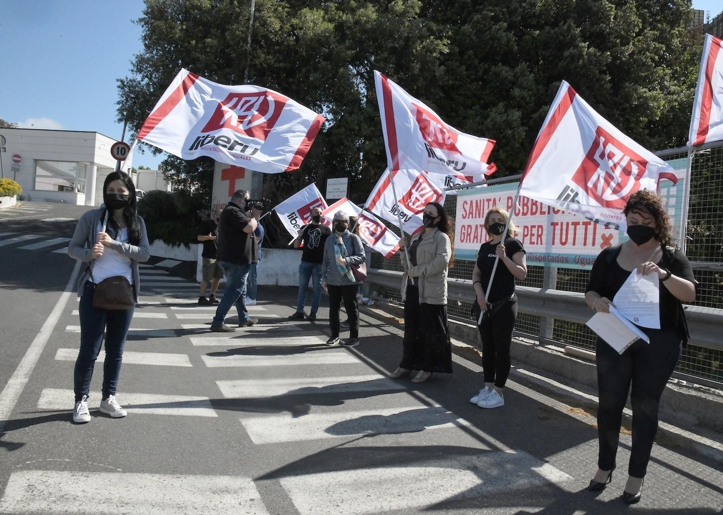 Medici in affitto, no della politica 
