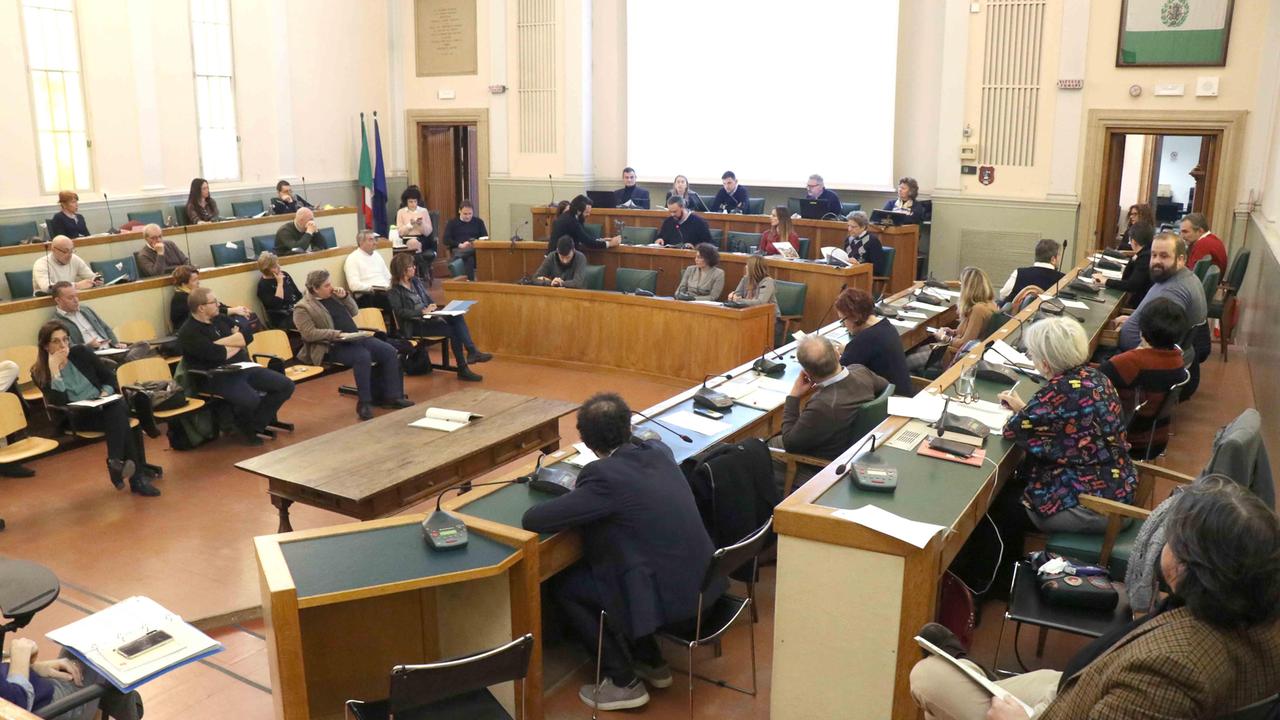 I conti in tasca agli amministratori  ferraresi: è Alcide Mosso il consigliere comunale con il reddito al top