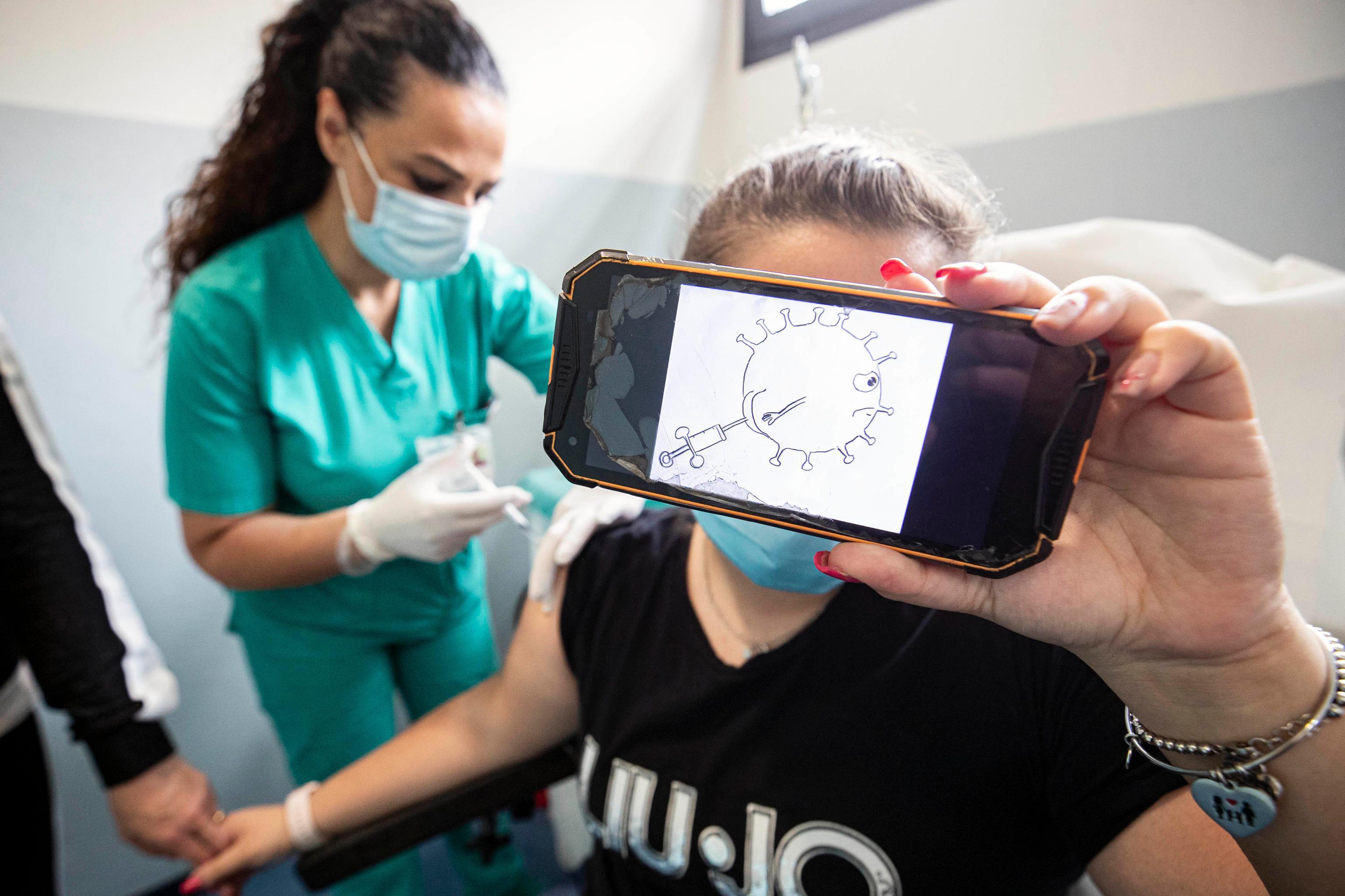 Vaccini, 15mila somministrazioni in 24 ore in Sardegna: in arrivo altre 227mila dosi