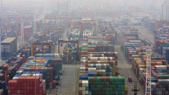 Ingorgo nei porti cinesi minaccia per commercio globale
