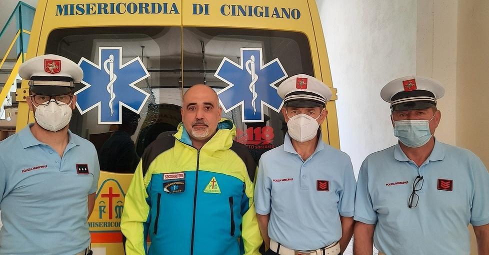 Gli agenti della Municipale abilitati a usare il defibrillatore