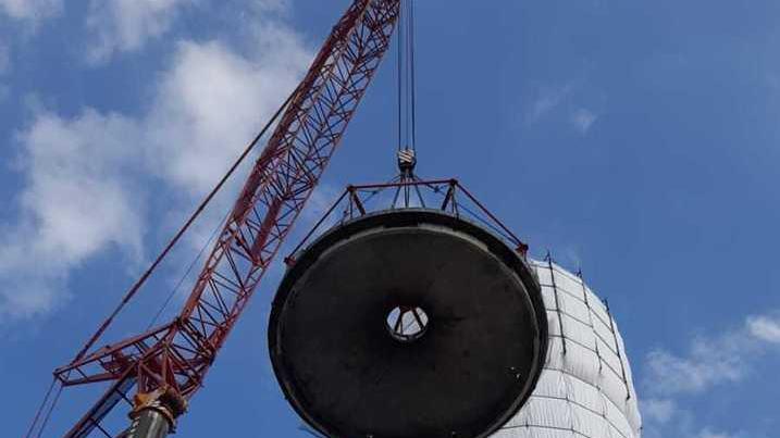 Demolita la torre di viale S. Martino «Più sicurezza all’entrata in centro»