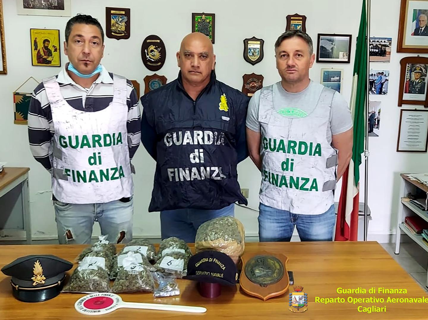 La Maddalena droga nascosta nello zaino denunciato 29enne