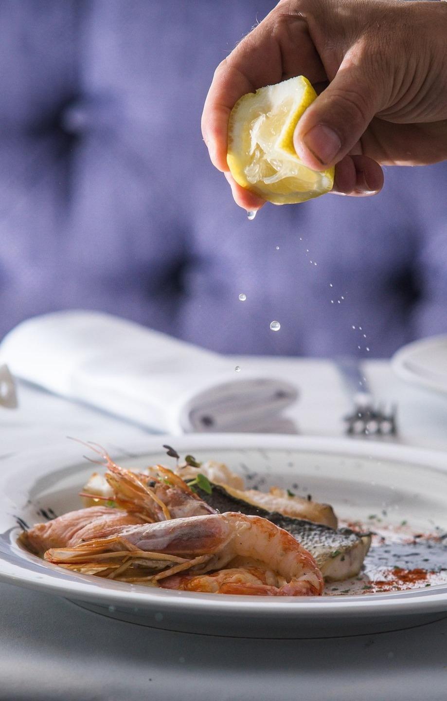 Sos stagionali: camerieri, baristi receptionist cuochi e bagnini