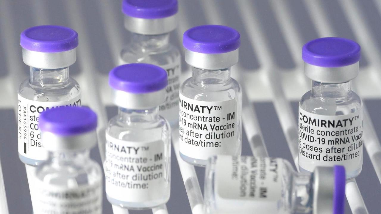 Vaccini ai turisti: si può ma la Regione non ha fretta