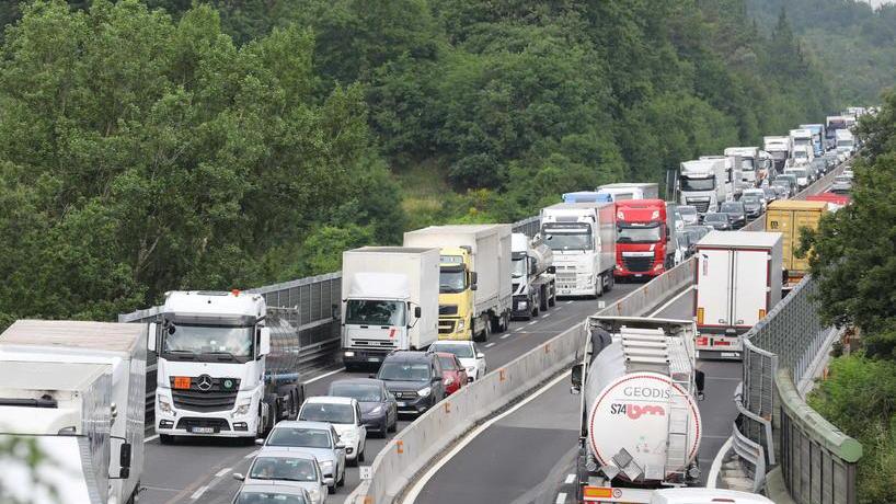 Fi-Pi-Li, un'estate con il "tappo": nel tratto franato un difetto di costruzione. Giani chiede di dirottare i tir