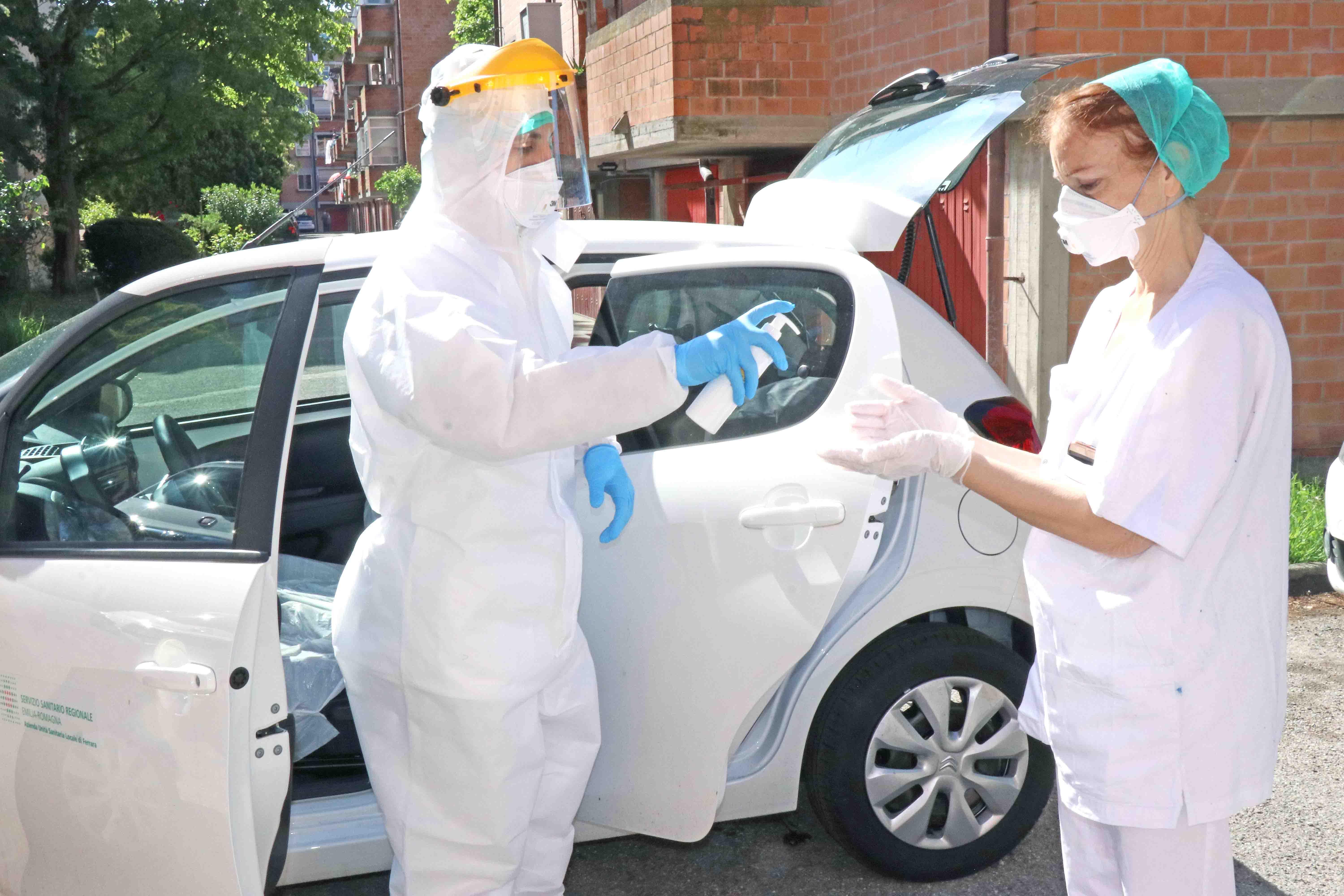 La Regione: da lunedì siamo in zona bianca. Un positivo all'Asl, partito il tracciamento