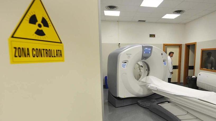 Non si trovano radiologi, Tac ed ecografie cancellate