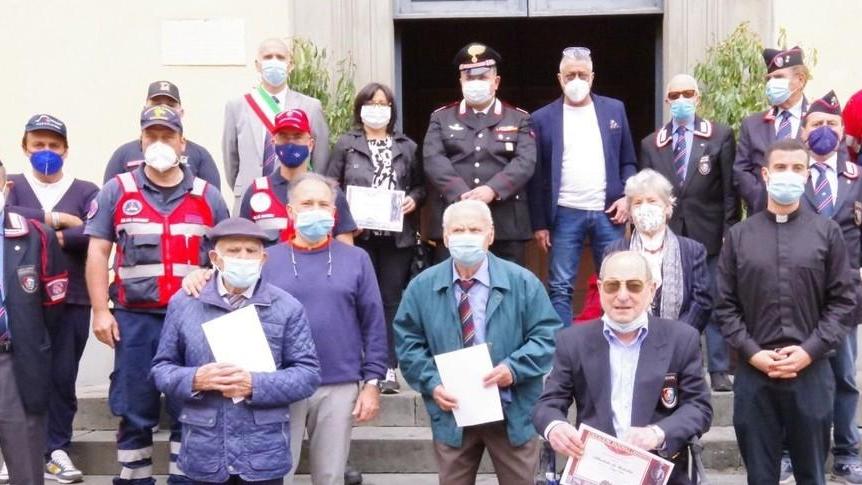 Associazione carabinieri, premi a soci e volontari