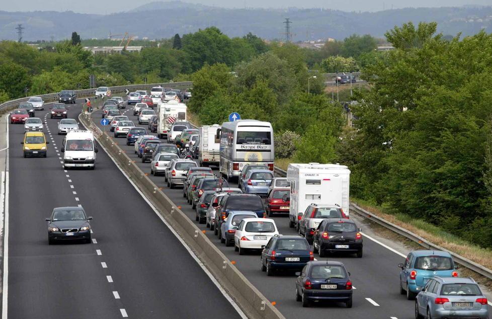I pendolari della Fi-Pi-Li: «Soluzioni ai disagi»