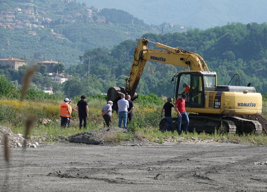 Scandalo concerie, prelievi vicino al lago di Massaciuccoli: si teme per fossi e canali