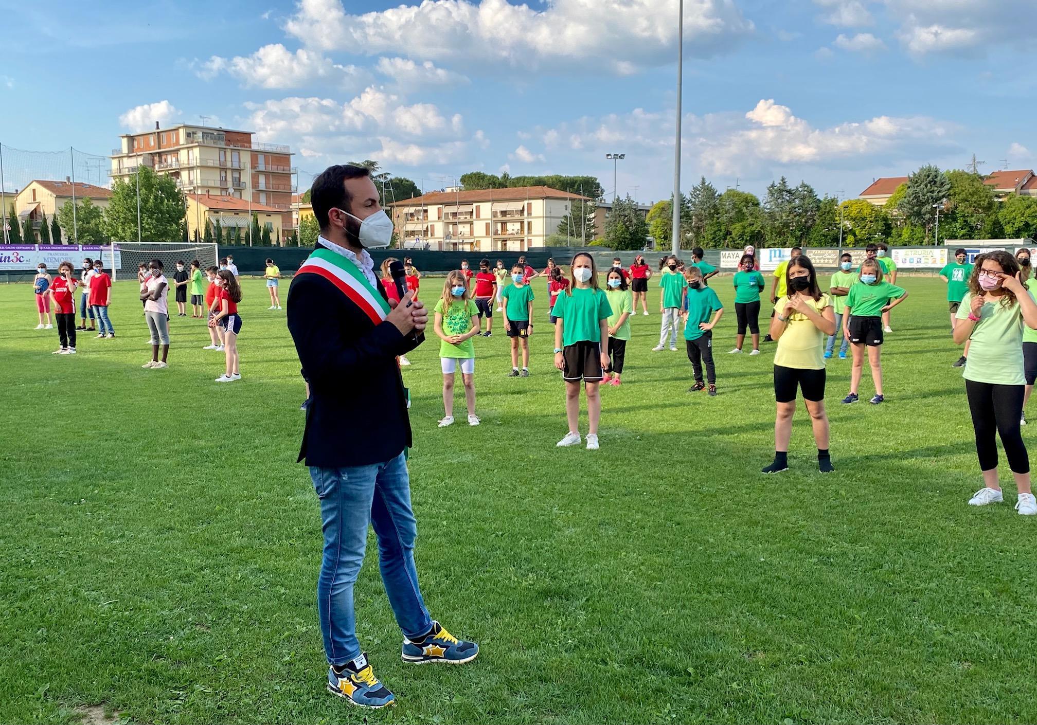 Il saluto di fine anno scolastico del sindaco Cucini agli studenti