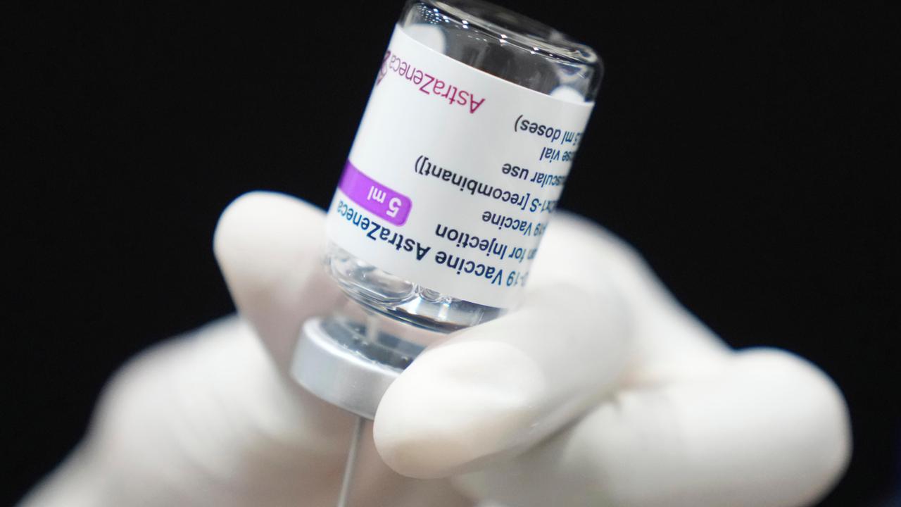 Astrazeneca, il professor Bonanni: gli errori commessi e quelli da evitare per non compromettere la campagna di vaccinazione