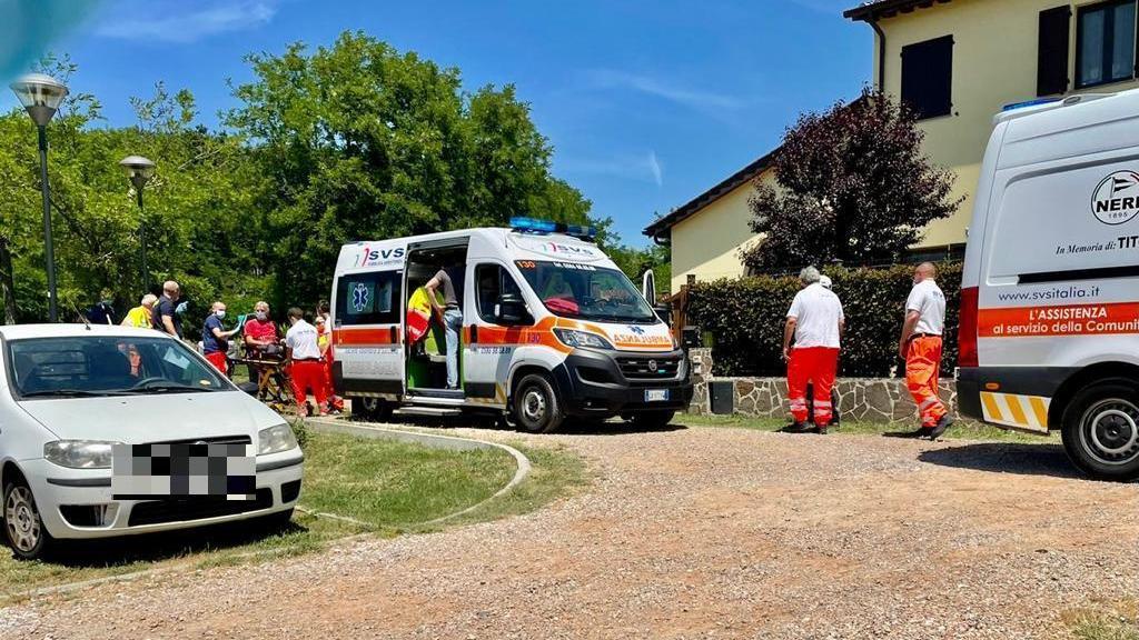 Le ambulanze della Svs sul posto per i soccorsi
