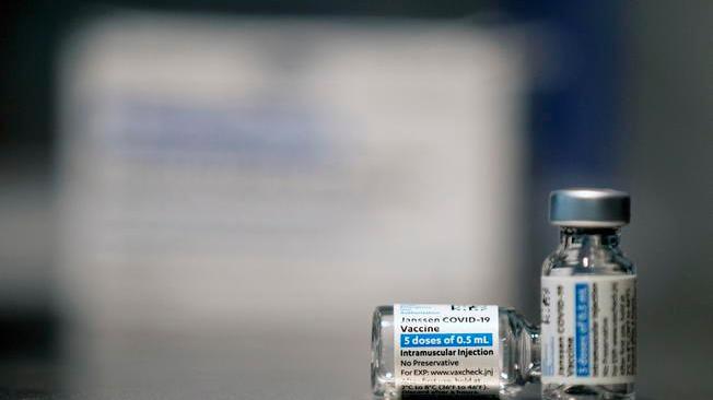 Vaccini: Francia, 30 mln di prime dosi, obiettivo raggiunto