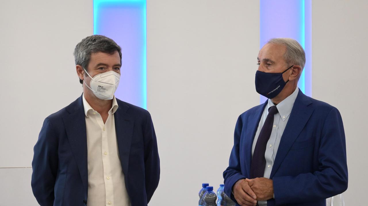 Il ministro Andrea Orlando e il presidente della Sesa Paolo Castellacci (foto Carlo Sestini)