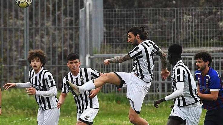 Unica squadra Imbattuta con 5 vittorie e 5 pareggi