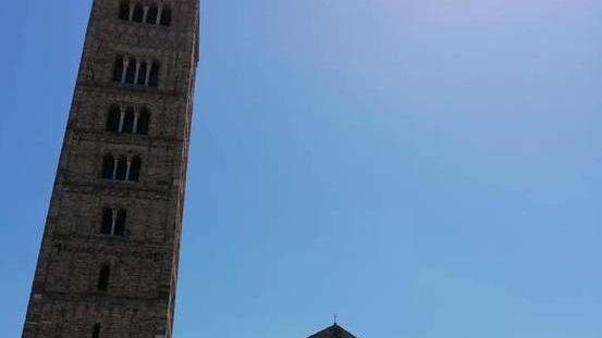Conferenza e infiorata nel segno del Sommo Poeta