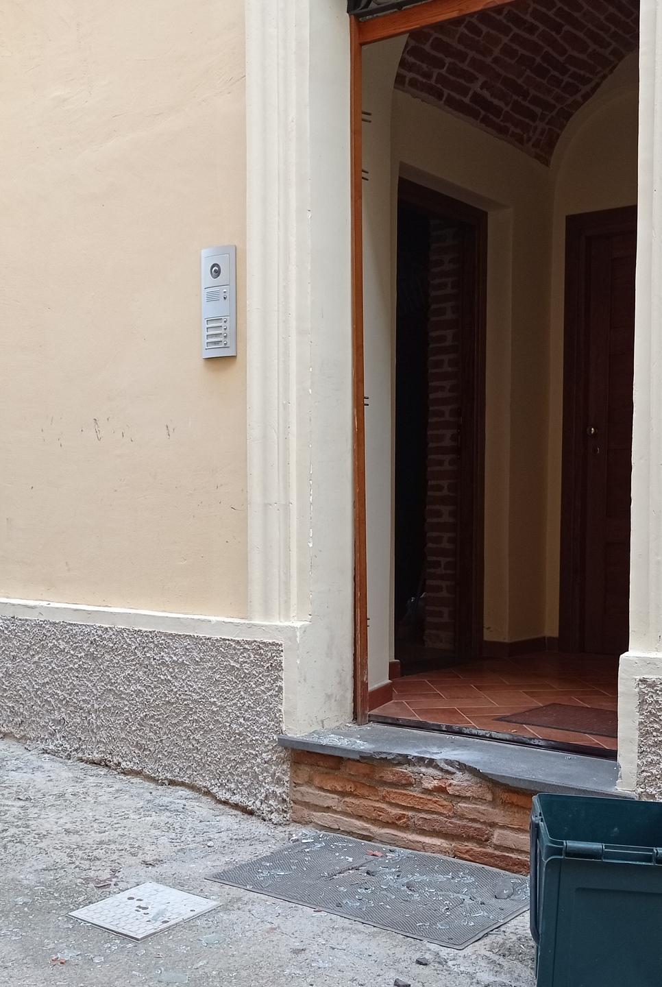 Una lunga catena di intimidazioni verso il sindaco e il Comune