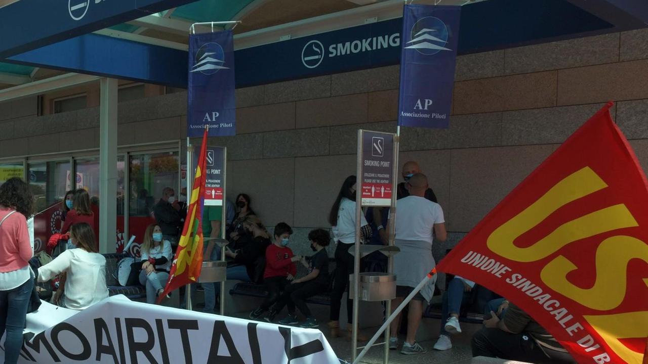 Per i lavoratori Air Italy una corsa contro il tempo