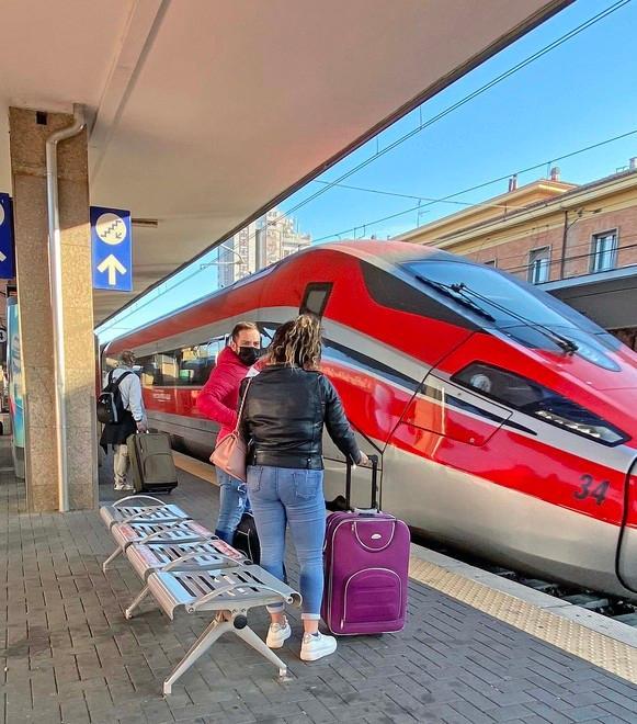 Trenitalia e Italo ci ripensano: attenuato il taglio delle fermate in città 