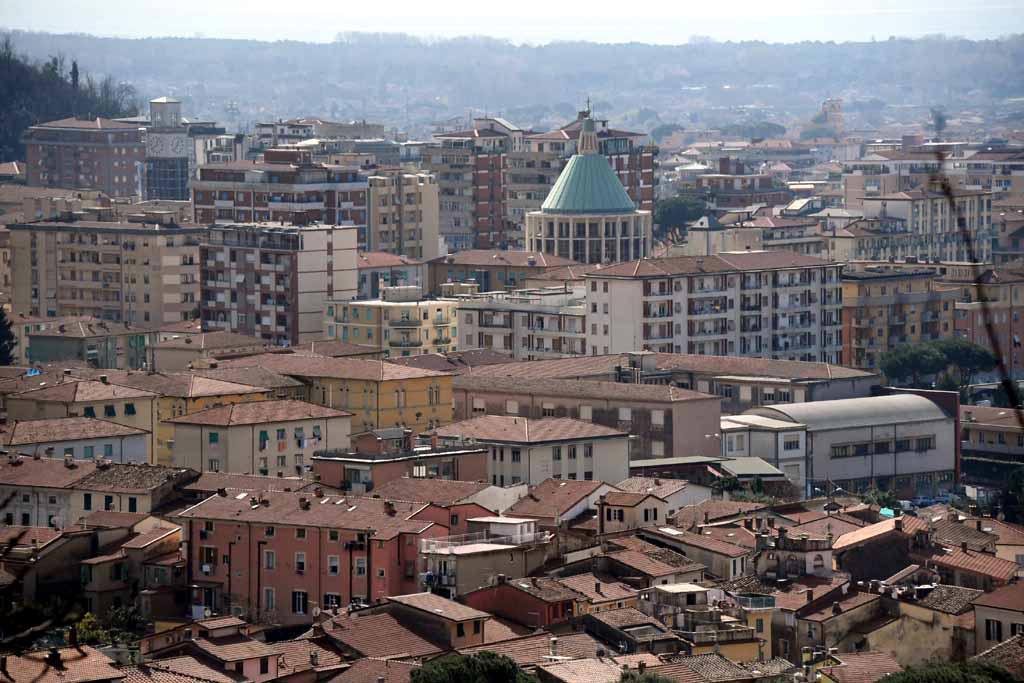Gli apuani tornano a investire sul mattone: è boom delle compravendite nel 2021 