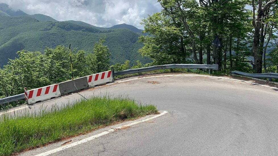 Allarme per i guard rail sulla Provinciale 71 Continuano i disagi