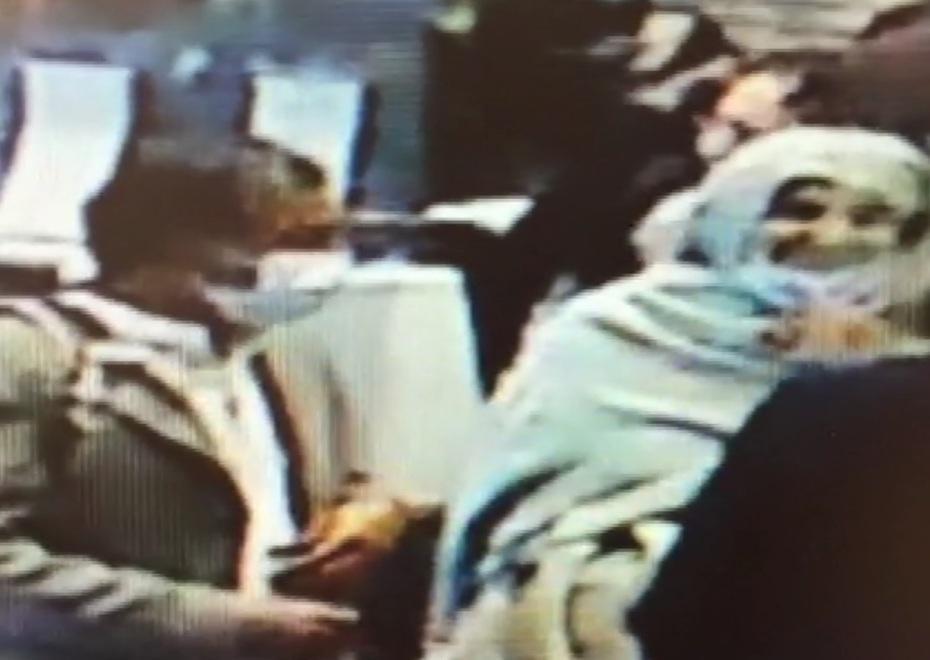 Saman, tra i campi di Novellara spunta un parente: «Ho comprato io i voli» 