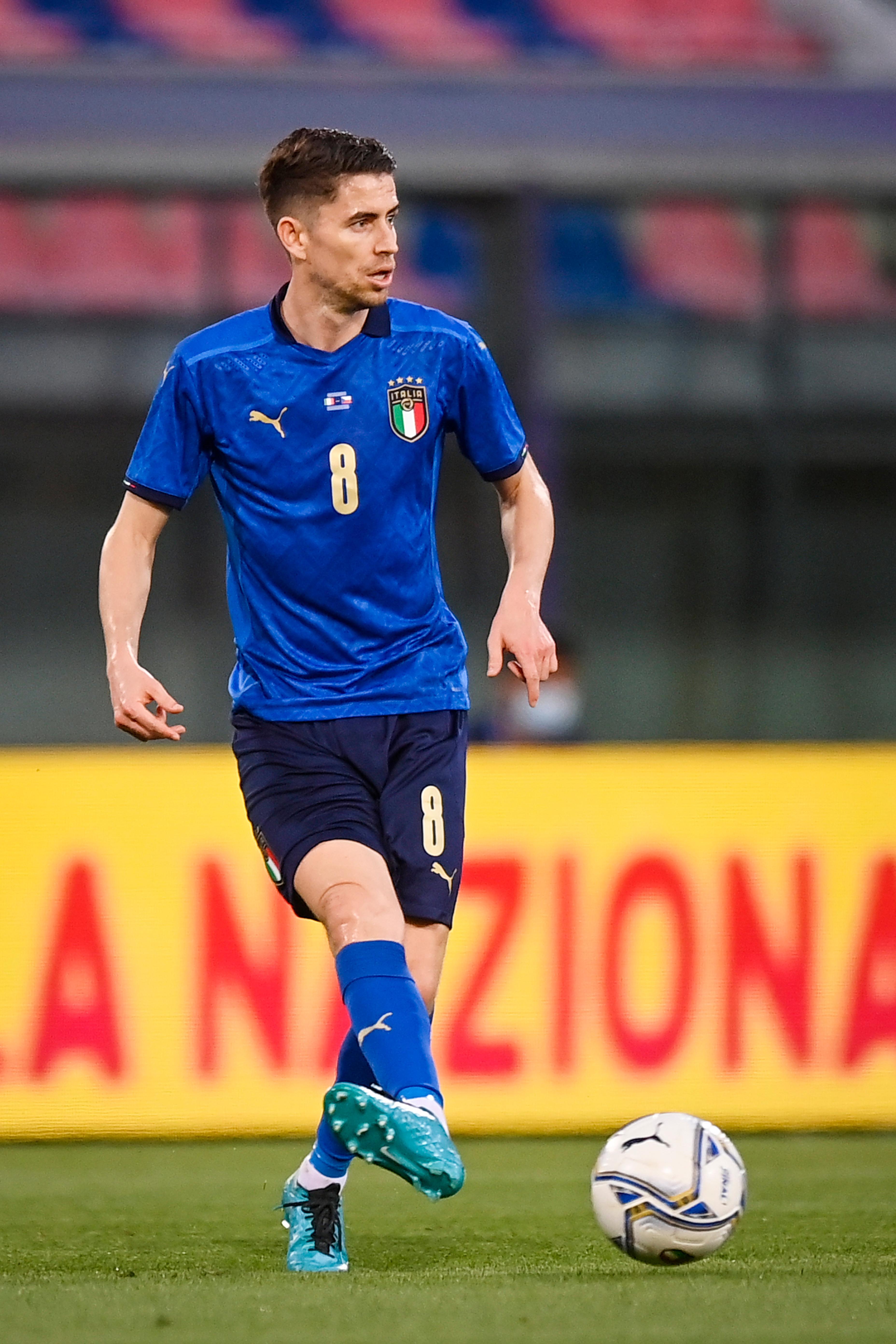 Jorginho, gli elogi al difensore del Milan «I calciatori non fanno soltanto spettacolo»