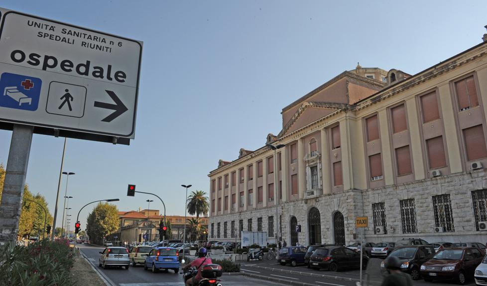 Sedici medici lasciano l’ospedale di Livorno nel 2021: c’è anche il primario di Neurologia 