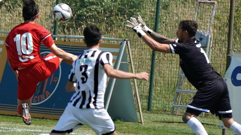 La Massese non sfonda Cascina vola in finale