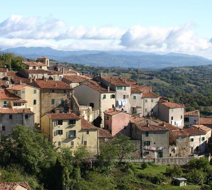 Focolaio a Scansano, 17 positivi «E non abbiamo agenti in attività» 